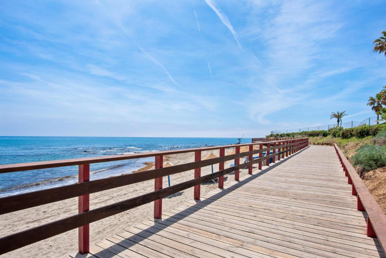 Frontline Beach Apartment Miraflores Sitio de Calahonda Exteriér fotografie